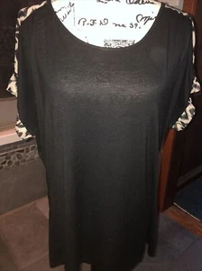 Divine Doll Black/Tan Print Short Sleeve Stretch Blouse Size 2X - Picture 1 of 8