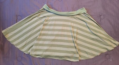 Falda Acampanada Derek Corazón Verde Claro/Mediano Rayas Tirar de Cintura Elástica Talla XL Foto 1 de 4