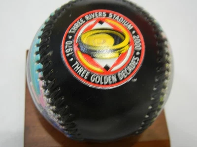 2000 FOTOBALL THREE RIVERS STADIUM COMMEMORATIVE BASEBALL PITTSBURGH PIRATES - Image 1 of 4