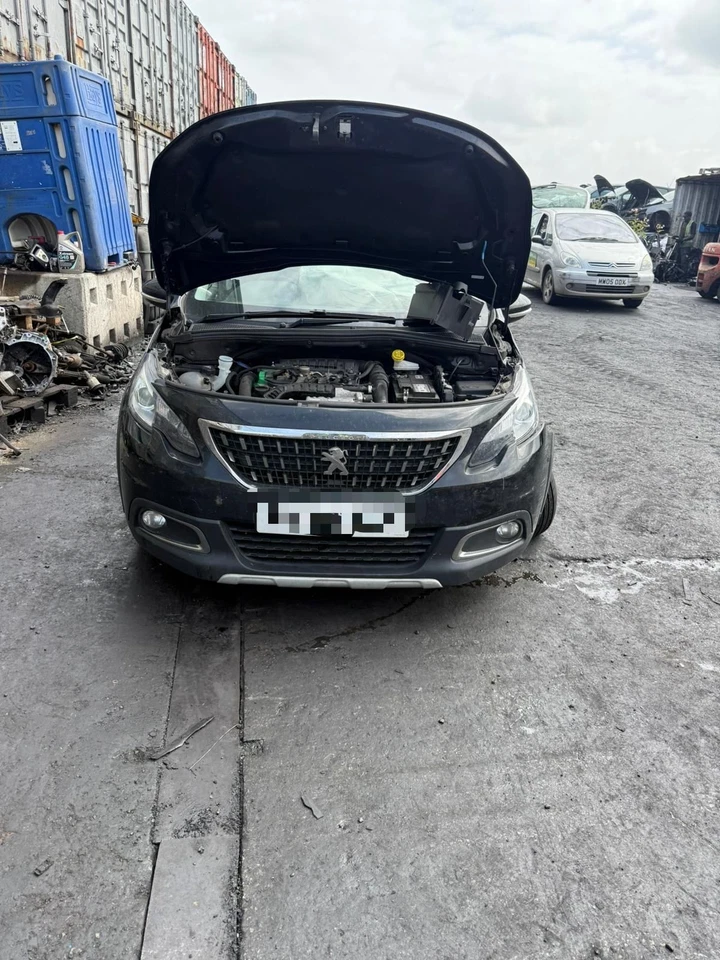 PEUGEOT 2008 HATCHBACK 5 PUERTAS MK1 (Ph2) (A94) 2019 negro *rotura* repuestos coche Foto 1 de 4