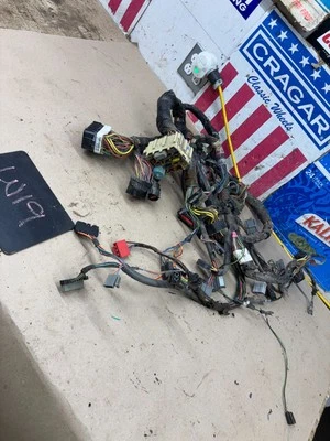 Ford F150 F250 Bronco 1992-96 debajo del tablero panel de fusibles mamparo cableado aire acondicionado 1996 Foto 1 de 4