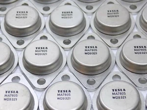 10x MA7805 TESLA REGOLATORE DI TENSIONE POSITIVA 2A 5V TO-3 - Foto 1 di 3