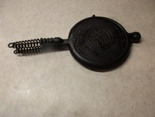 GRISWOLD - PURITAN NO. 8 CAST IRON WAFFLE IRON MADE BY GRISWOLD, PAT. 1908