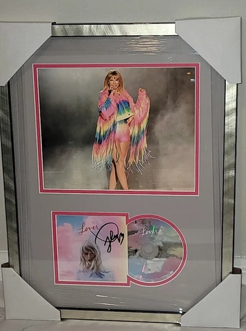 TAYLOR SWIFT Signed Autographed  Lover CD  Rare certified Cover
