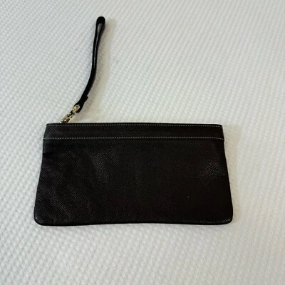 Cartera Muñequera KATE SPADE Cuero Guijarro Marrón Foto 1 de 4