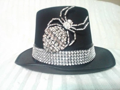 Sombrero de copa negro para mujer sin marca traje de Halloween con broche de araña joya Foto 1 de 4