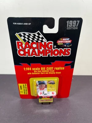 Caminhão fundido Racing Champions NASCAR 1997 edição escala 1:144 MARK KINSER - Imagem 1 de 4