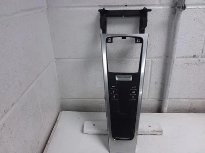 Porsche Cayman 2015 consola delantera panel acabado negro con bandeja de cenizas encendedor   Foto 1 de 4