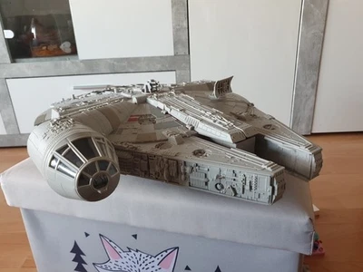 Hasbro B3678 Star Wars The Millenium Falcon Raumschiff The Force Awakens - Bild 1 von 4