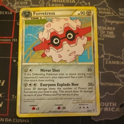 Pokémon TCG Forretress Undaunted 3/90 Holo Rare LP. - Image 1 of 4