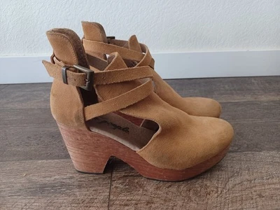 Free People Cedar Wood Tan Suede Platform Clogs Size 39  / 8.5 - Image 1 of 4