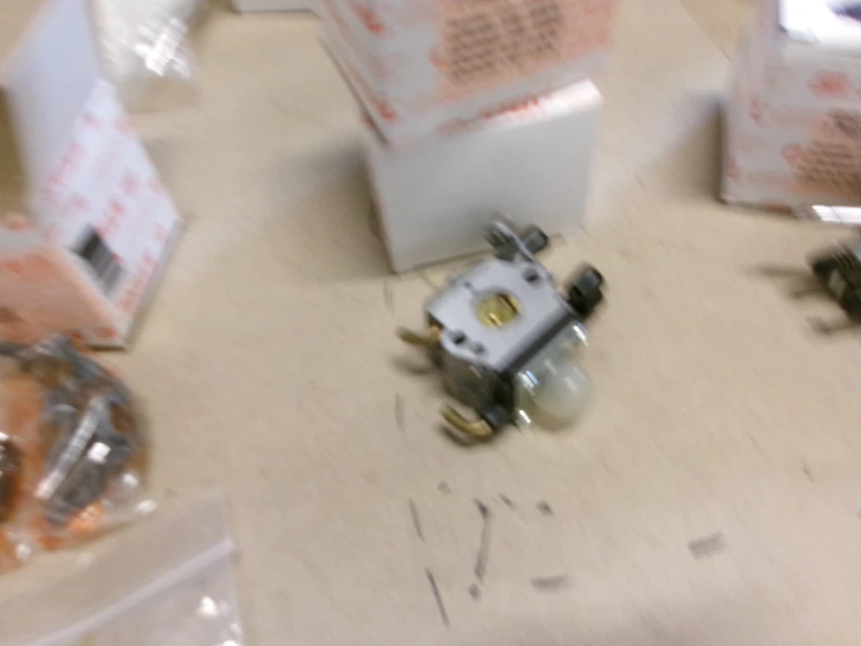 CARBURADOR OEM STIHL 4137 120 0614 Foto 1 de 1