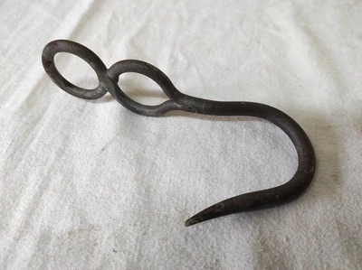 Ancien Crochet de Boucher en métal  13cm de long - Photo 1/4