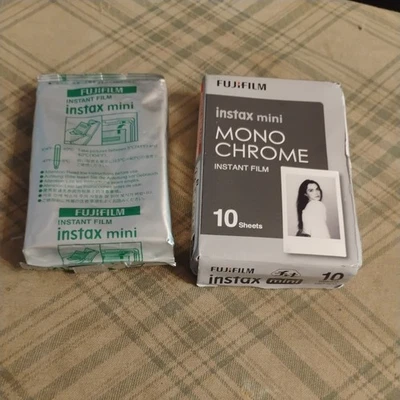 1 Pack Fujifilm Instax Mini Instant Film, 04/26, 1 pack mono chrome 03/26 NEW - Image 1 of 4