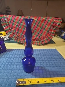 VTG. COBALT BLUE VASE 8 INCHES HIGH - Picture 1 of 9