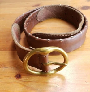 Lucky Brand Ledergürtel, Messingschnalle 32" lang 1,5" breit mit genieteten Seiten braun - Bild 1 von 12