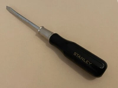 NOS - STANLEY No. 80 - 4” FLAT SLOTTED WOOD HANDLE SCREWDRIVER - U.S.A. - NEW - Image 1 of 4