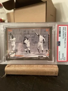 2021 TOPPS PROJECT70 #30 WILLIE MAYS PSA 10 - Picture 1 of 3
