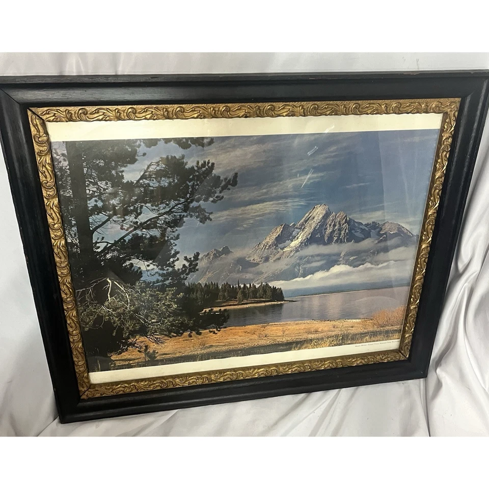 Cuadro de pared de madera antiguo con marco de yeso dorado de 19x23 pantallas de 15,5x19,75 Foto 1 de 4