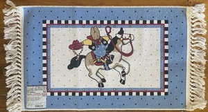 NEU Vintage TEPPICH Daisy Kingdom HOME ON THE RANGE Baby Kinderzimmer Hase Pferd Matte - Bild 1 von 4