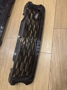FOR RANGE ROVER SPORT L494 FRONT GLOSS BLACK GRILLE GRILL 2014-2018 - Picture 1 of 3