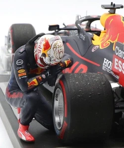 Minichamps 1/43 Red Bull Honda Abu Dhabi Max Verstappen Special Edition Model  - Picture 1 of 4