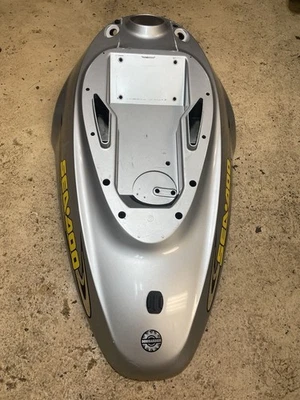 ENVÍO GRATUITO 2000 SEA-DOO XP CAMPANA TAPA ALMACENAMIENTO Foto 1 de 4