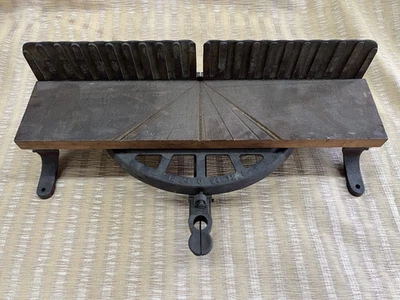 Vintage Stanley Sweetheart No. 50 1/2 Cast Iron Miter Mitre Box - Image 1 of 4