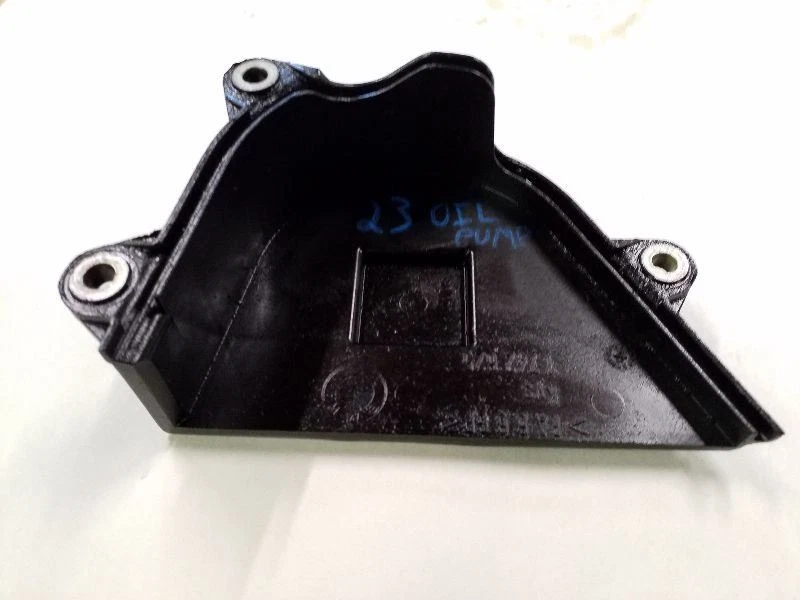 Cubierta de la caja de la bomba de aceite del motor 4,0 L | Se adapta a 93 94 BMW 740i Foto 1 de 4