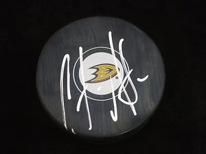 Antoine Vermette Anaheim Ducks Autographed Signed Logo Puck comes with LOM COA  - Picture 1 of 2