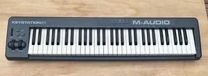 VINTAGE M-AUDIO KEYSTATION 61 ES MIDI Controller Keyboard Black White - Picture 1 of 13
