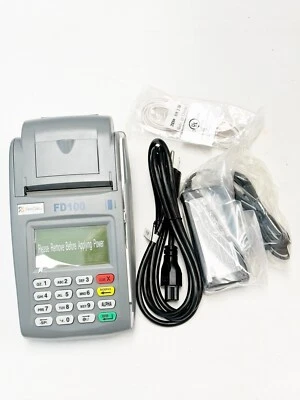 First Data FD-100 Credit Debit Card Terminal POS 001078064 - Image 1 of 4