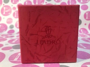 Lladro Square Red Scented Candle NEW IN BOX - CANDLE SEALED - Picture 1 of 3