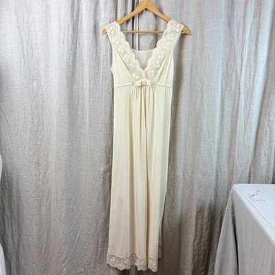 VTG Shadowline Nightgown Womens Small Lace Trim Maxi Slip Dress Bridal Romantic - Image 1 of 4