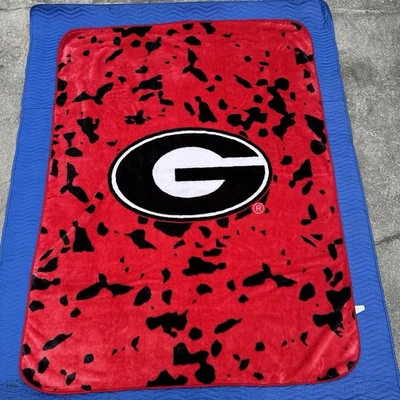 College Covers 86”x63” UGA Georgia Bulldogs Soft Raschel Plush Throw Blanket - Image 1 of 4