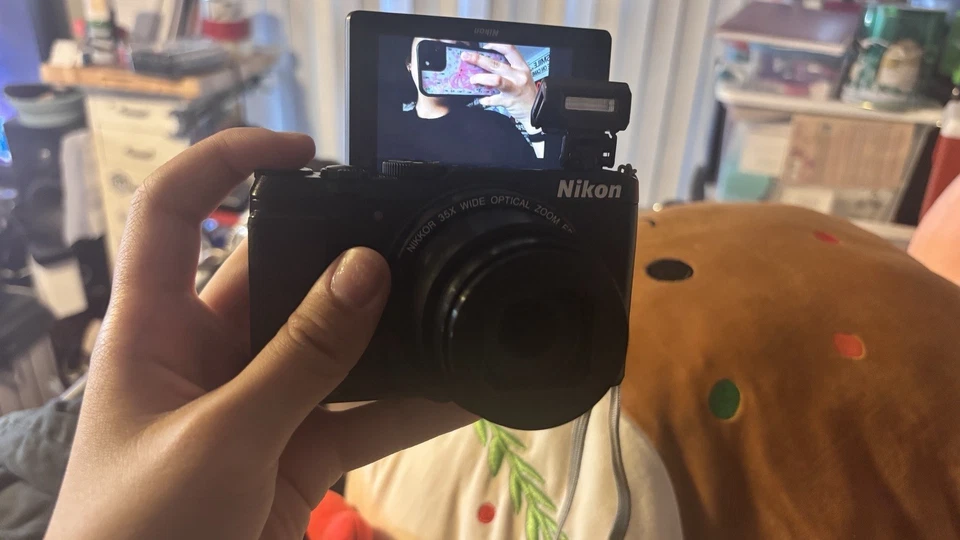 Cámara digital Nikon Coolpix A900 negra gran calidad viene con batería Foto 1 de 4