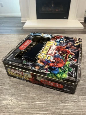 Marvel Heroes Chess Set 2003 Pressman used In good shape - Image 1 of 4