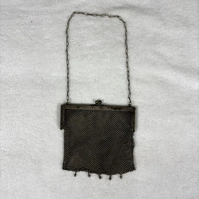 Bolso de noche vintage de malla metálica Art Deco de los años 20 flecos correa de cadena plata alemana Foto 1 de 4