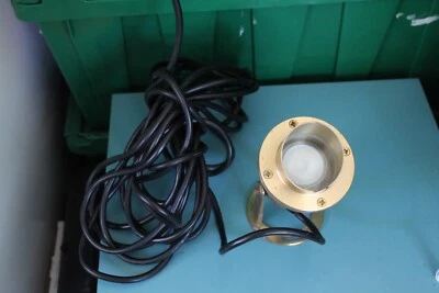 DABMAR 12V LATÓN MACIZO ESTANQUE EXTERIOR HALÓGENO AJUSTABLE PEQUEÑA LUZ CABLE 30' Foto 1 de 4