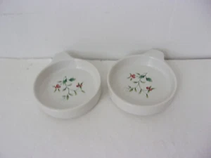 2 platos Pfaltzgraff Winterberry 4" Tid-Bit con mango de lengüeta - Imagen 1 de 5