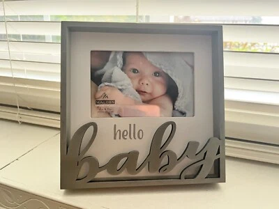 Marco de fotos de bautizo de bebé Malden 4x6 plateado espejado NUEVO Foto 1 de 4