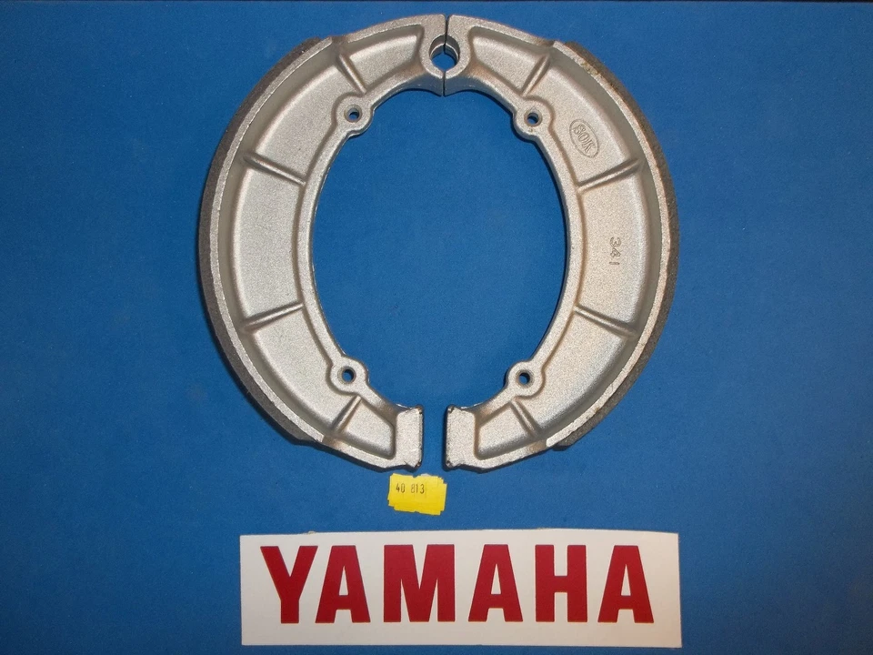 40-813 Emgo YAMAHA STREET BIKE ZAPATAS FRENO TRASERO 515* SIN RANURAR Foto 1 de 2