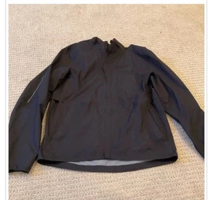 Lululemon Women's Black Outpour Shell Hooded Training Rain Jacket Size M - Picture 1 of 5