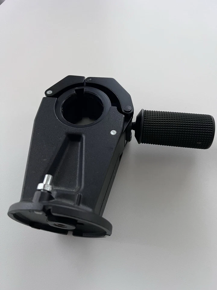 ¡Exc++! Abrazadera de riel Sinar 411 para cámaras de gran formato Sinar P / P2 / F / F2 / X Foto 1 de 4