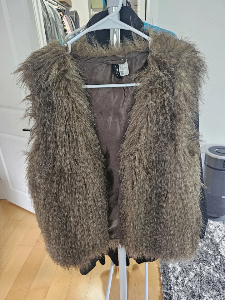 Novo Colete Feminino de Inverno de Pele Sintética Quente Cintura Curta Casaco Grosso Sem Mangas Jaqueta - Imagem 1 de 4