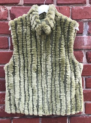 Женский двусторонний жилет Fu Da размер L большой из искусственного меха на молнии зеленый - Изображение 1 из 4