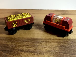 Thomas & Friends Wooden Train Gold Sifting Car & Gold Car - Excellent Condition - Picture 1 of 3