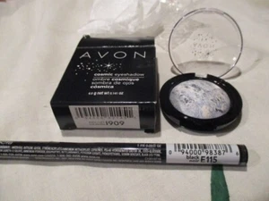 AVON Cosmic Eyeshadow "Starry Night" & Mega Effects Liquid Eye Liner in "Black" - Bild 1 von 13
