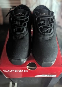 👟 Capezio DS03 Unisex Hip Hop Dance Shoes – Size 3 | Black | NEW in Box 👟 - Picture 1 of 15