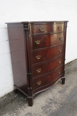 Charak Furniture Chippendale 蛇形桃花心木高抽屉柜 5621 — 第 1/4 张图片